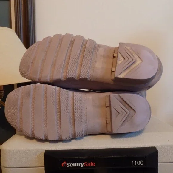 Tall Hunter rain boots wellies violet color size 9 good yard boots - Picture 4 of 5